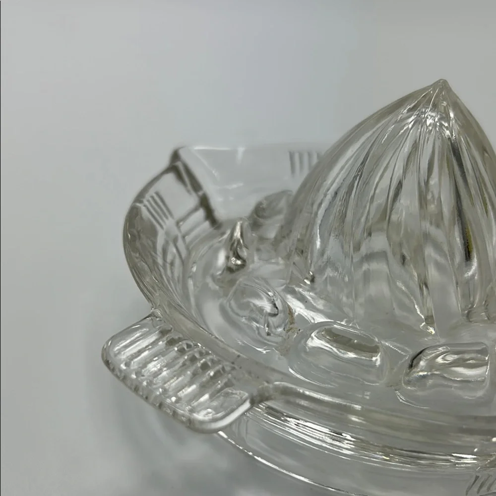 Vintage Hazel-Atlas Footed Glass Juicer Clear Handle Criscross Design